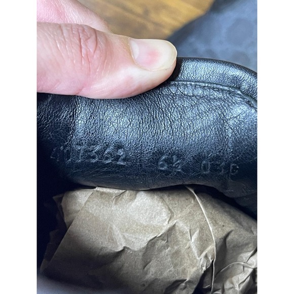 Gucci Men's GG Supreme Slip-On Shoes – Used, Visible Wear 6.5 - Picture 11 of 14